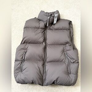 Aritzia Puffy Vest in Taupe Gray